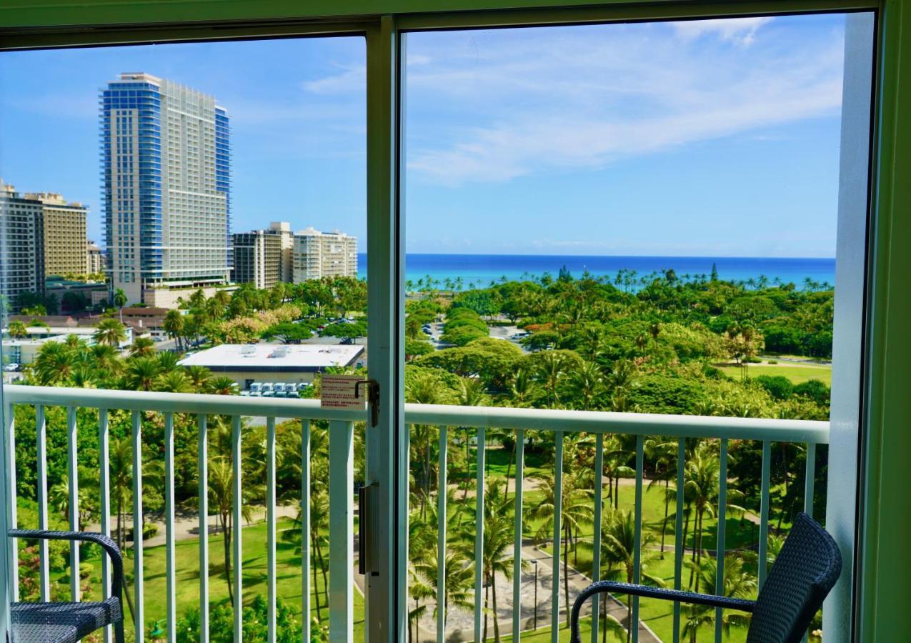 Premium Kalakaua Haus Oceanview 2 Queen & 2 Lanai,1322682175:JPEG