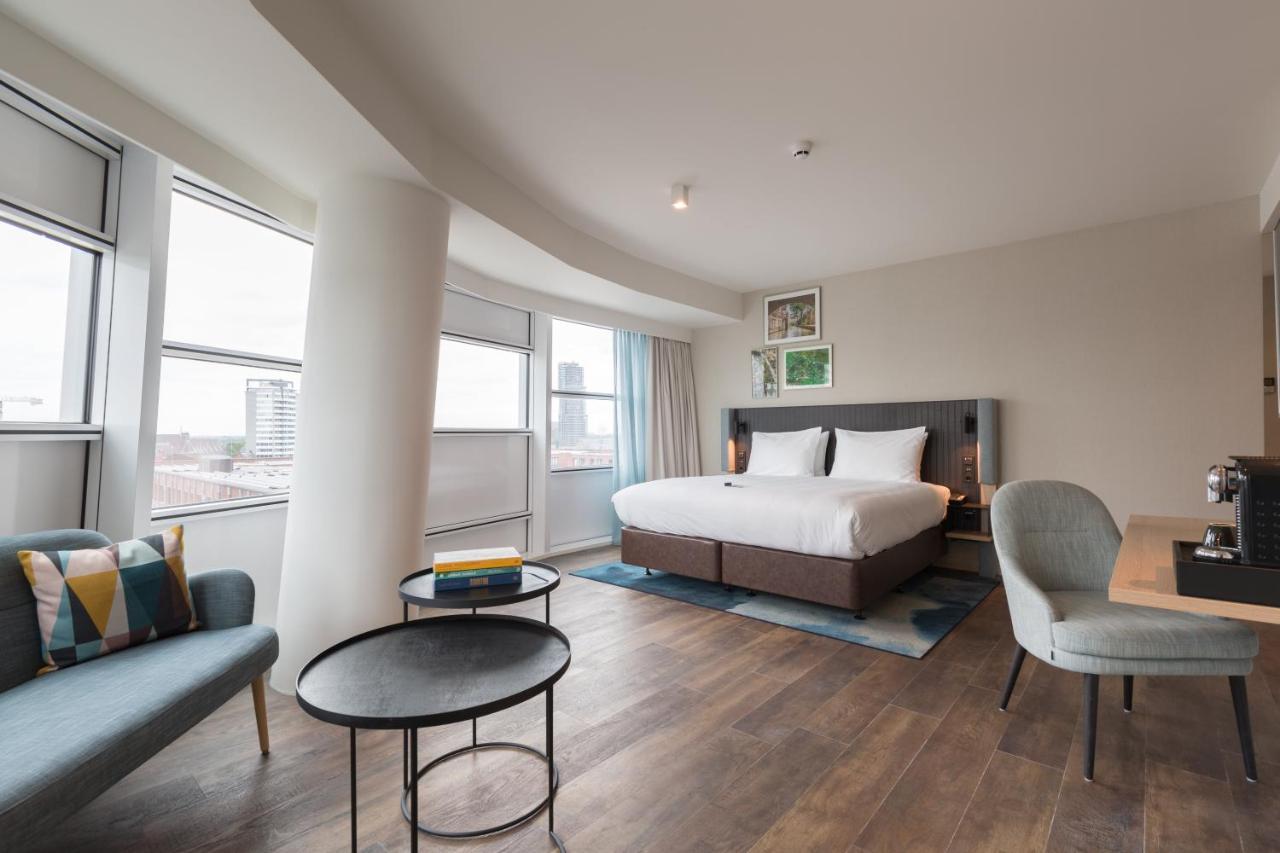 Premium King Room