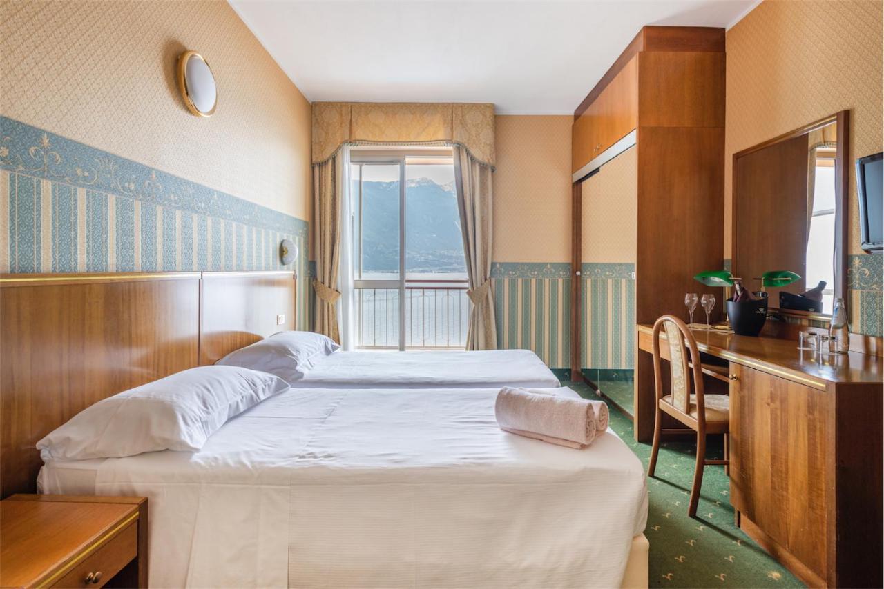 Classic Room Lake View,1589253795:JPEG