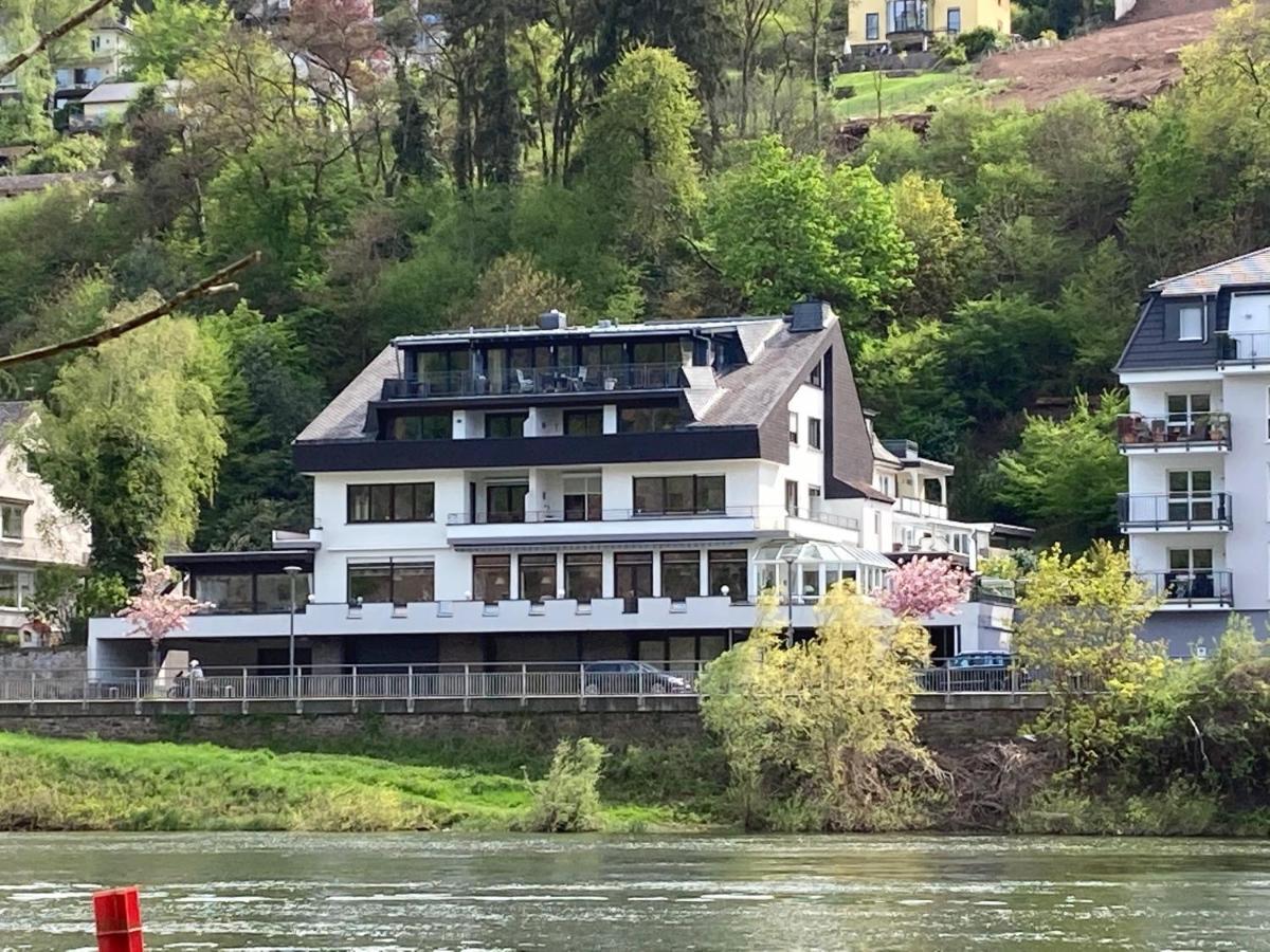 Appartement met Balkon en Uitzicht op de Rivier