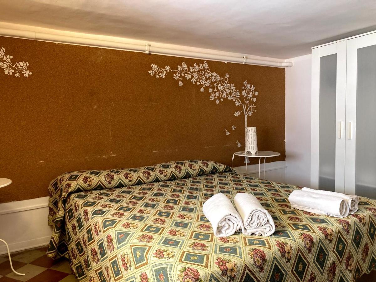 Economy Double or Twin Room without Balcony,1140782779:JPEG