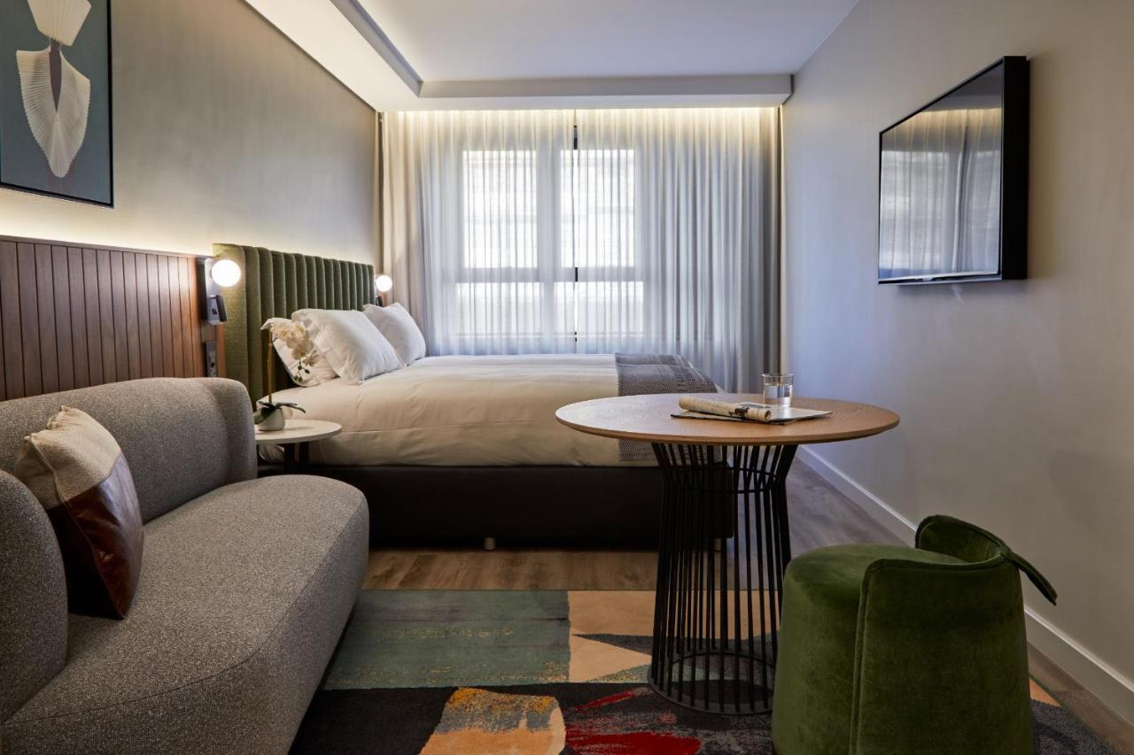 Standard City Room