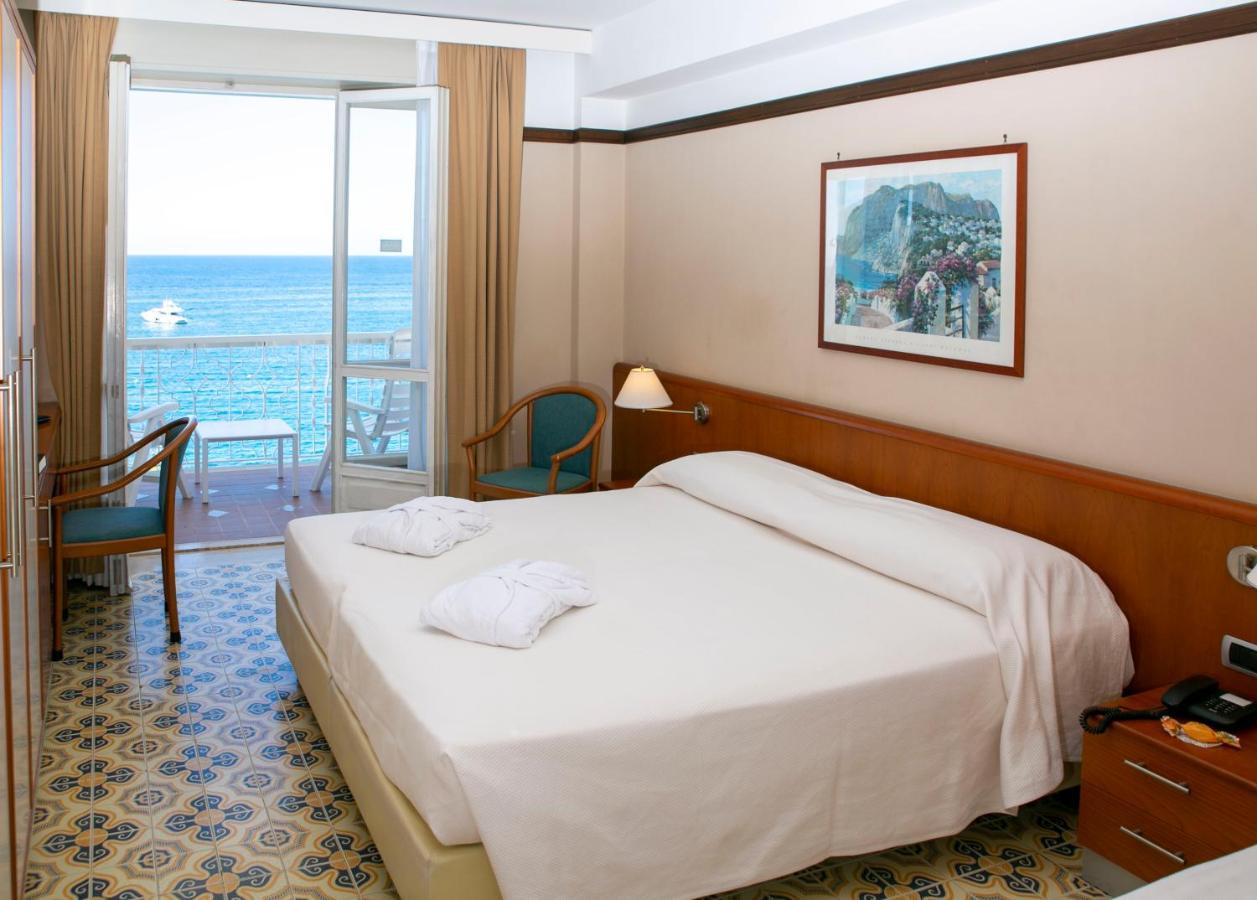 Chambre Double ou Lits Jumeaux Supérieure - Vue sur Mer