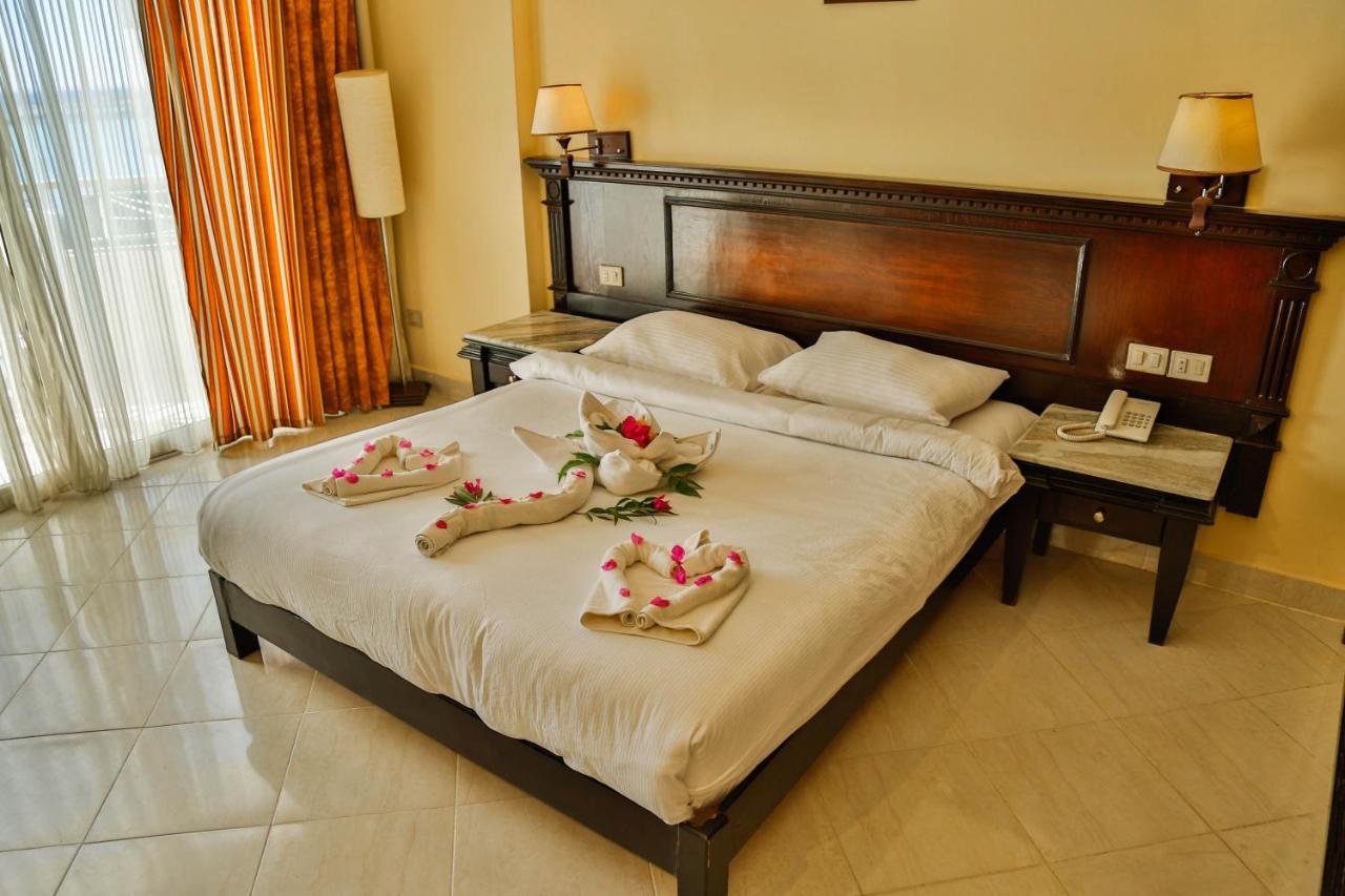 Standard Double or Twin Room with Sea View,1176527746:JPEG