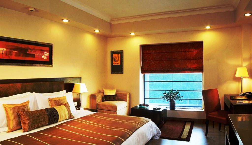 Deluxe Room with complimentary late checkout ( subject to availability), 15% off on F&B, complimentary laundry service 2 pc per night per room