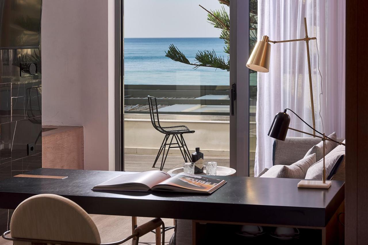 Suite Supérieure avec Jacuzzi Extérieur - Vue sur Mer