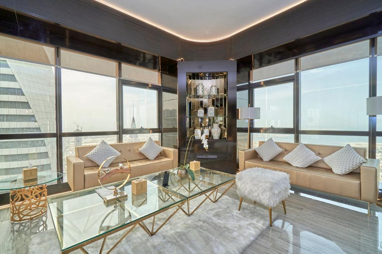 Penthouse Suite met 5 Slaapkamers en Panoramisch 360 Graden Uitzicht op Zee en de Burj Khalifa - Bovenste Verdieping (72e)