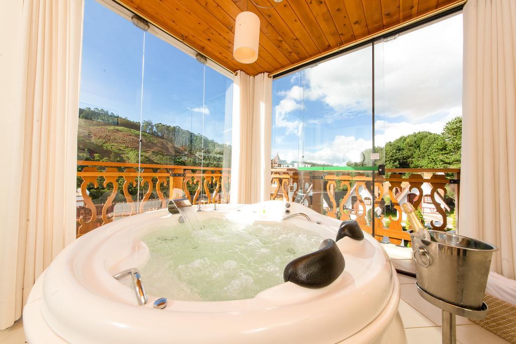Duplex Prime com Banheira de Hidromassagem