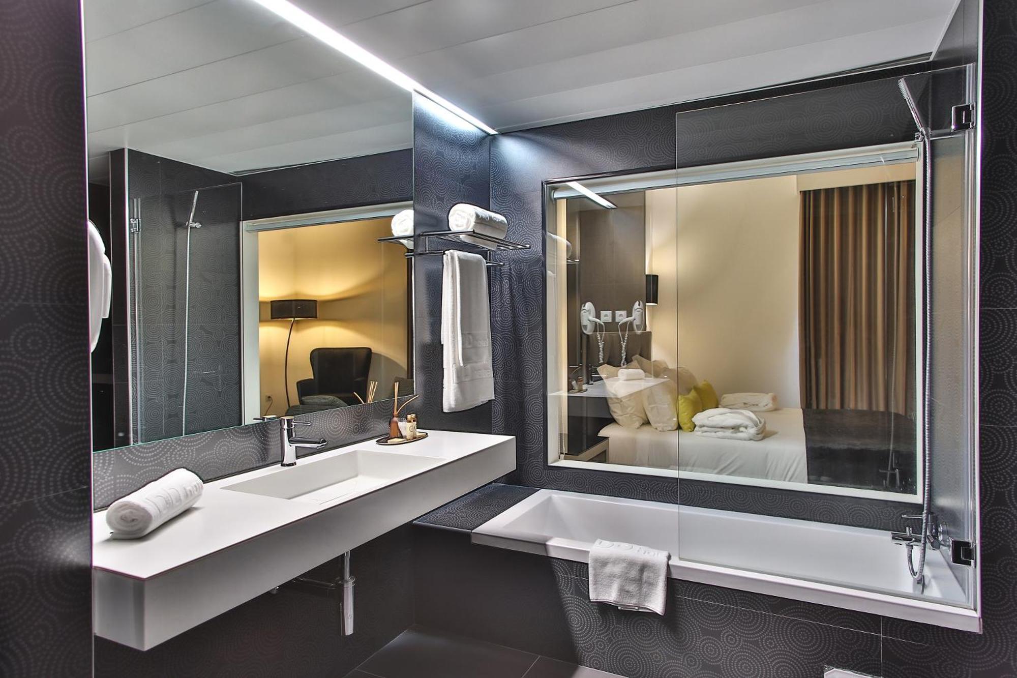 Suite com Varanda e Vista Rio