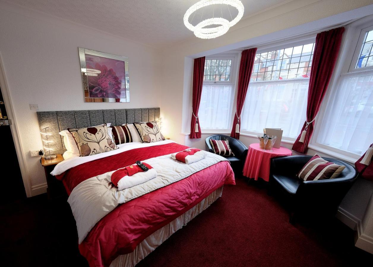 King or Twin Room - Ground Floor,1198403032:JPEG