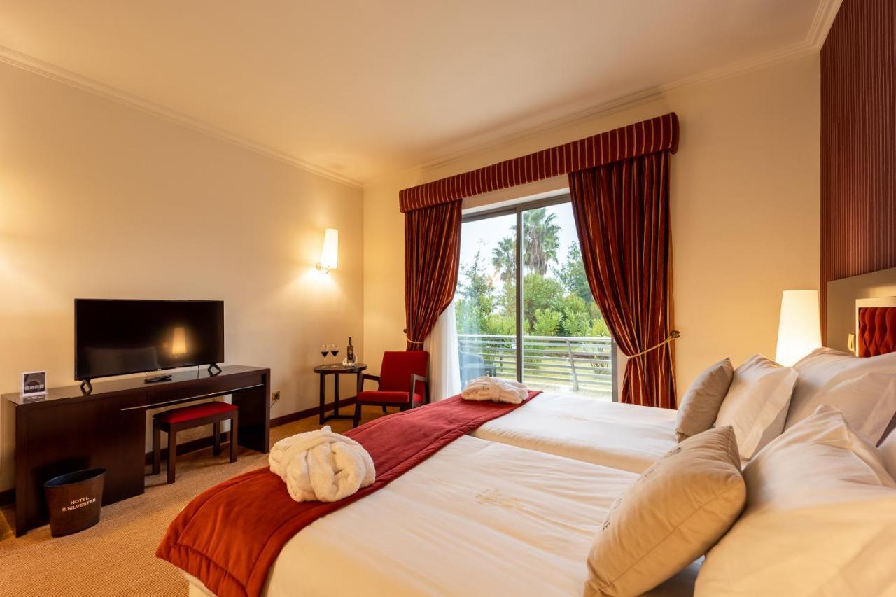 Deluxe Double Room Balcony Pool View