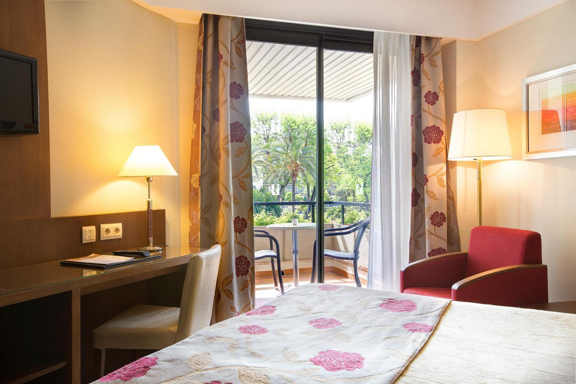 Habitación Doble con cama supletoria (2 adultos + 1 niño) - 2 camas