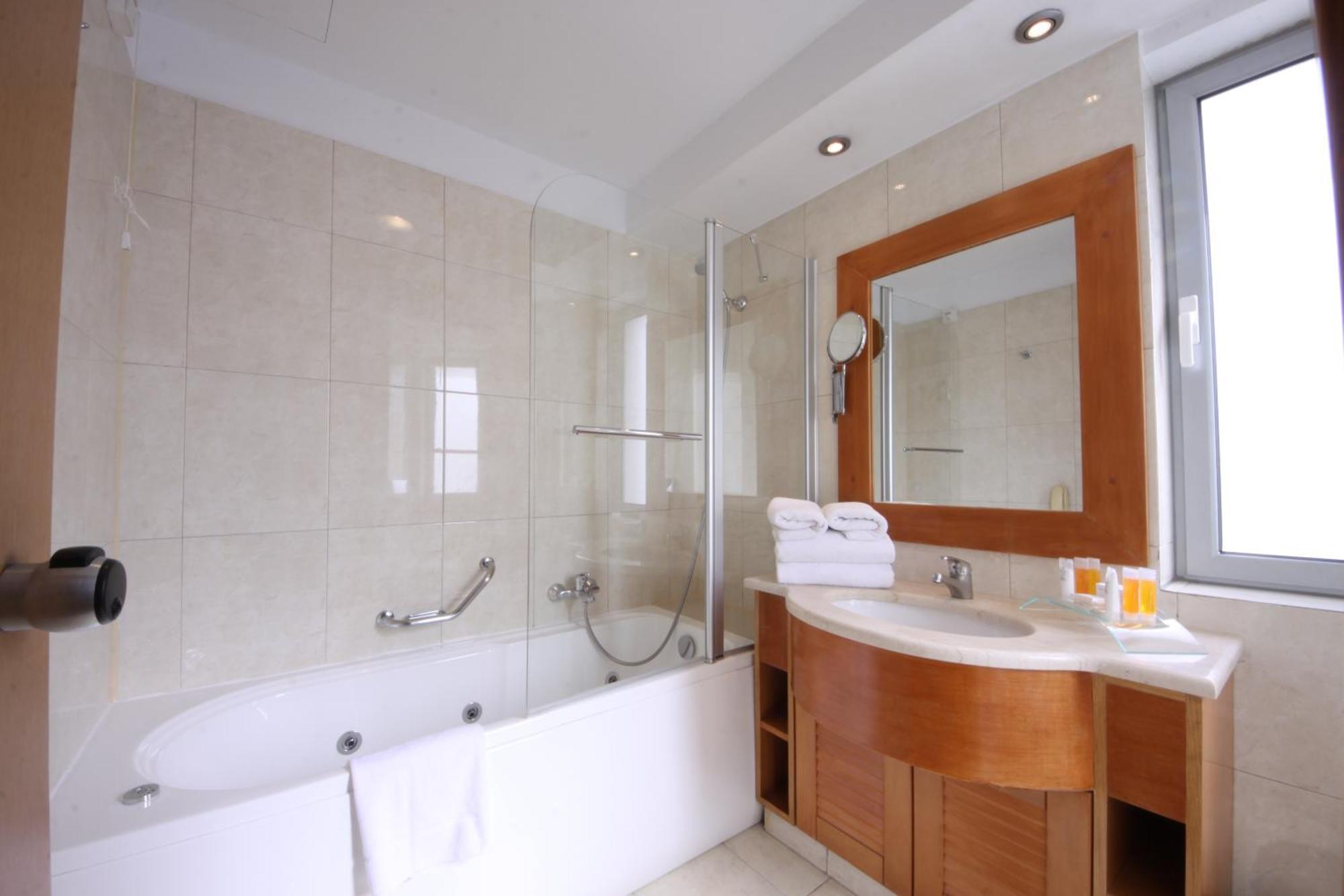 Executive Double or Twin Room,1207972558:JPEG