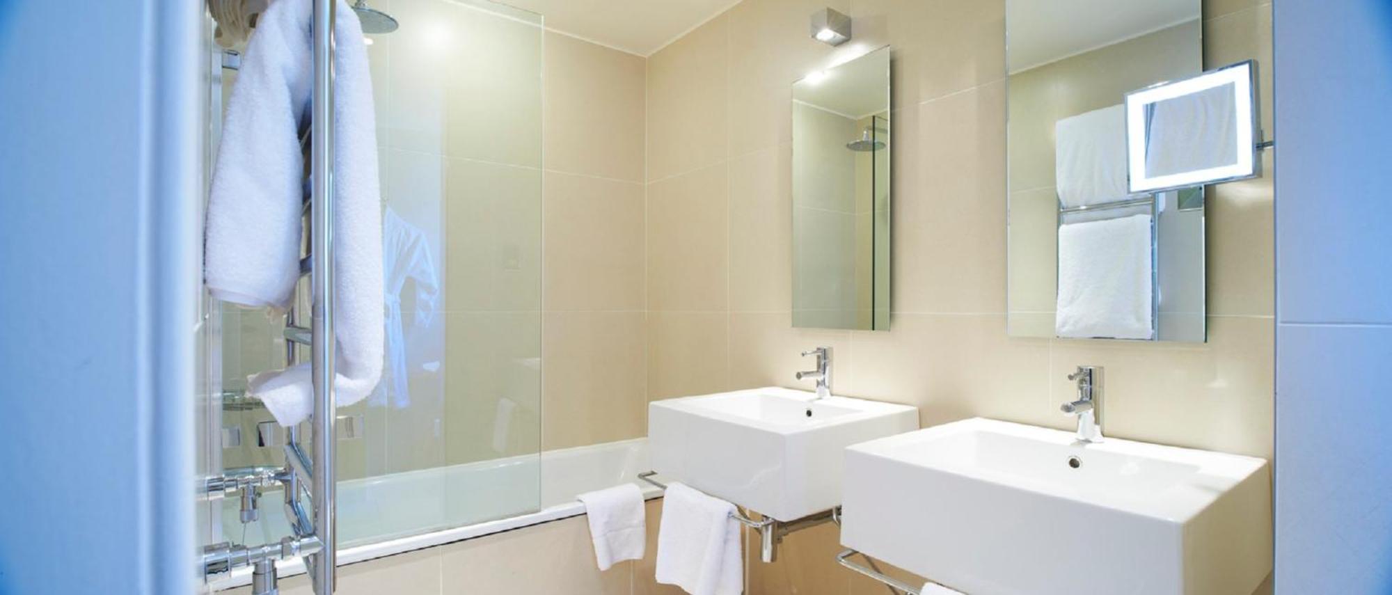 Superior Double Room,1208921392:JPEG