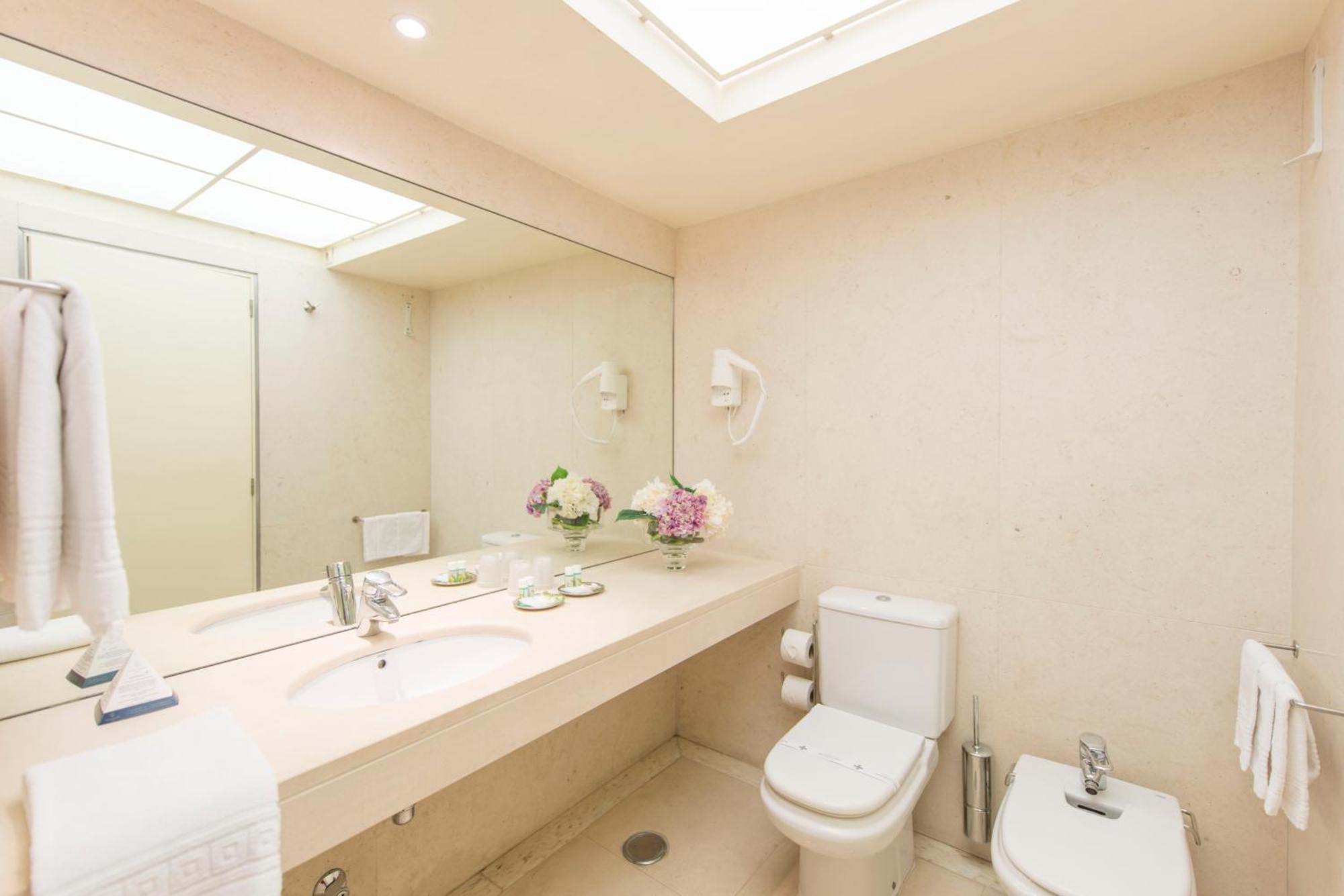 Quarto Twin Standard