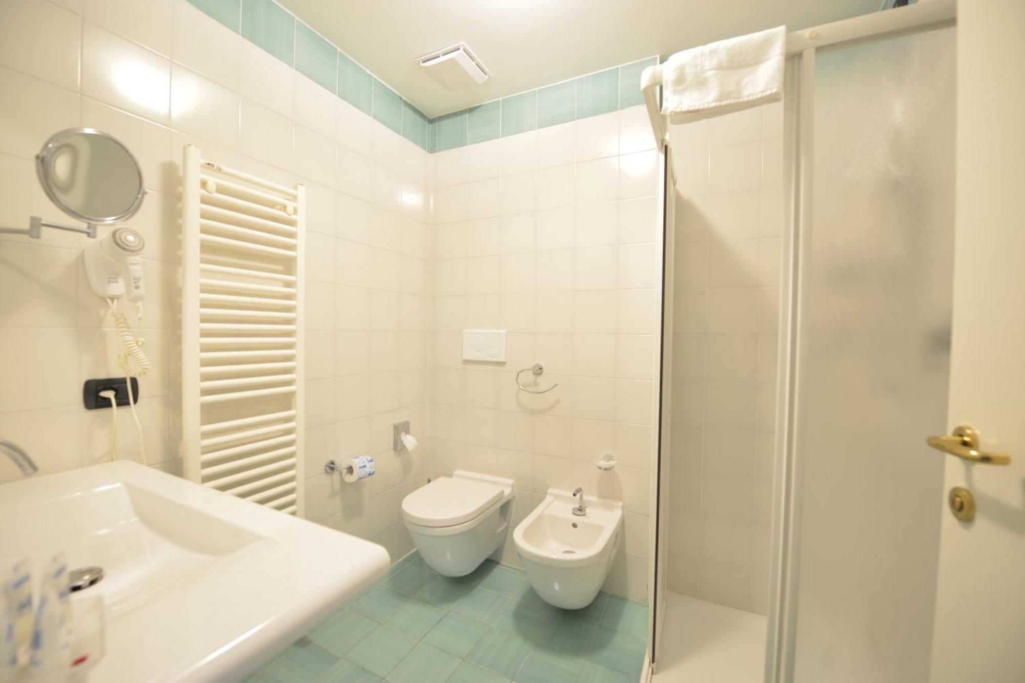 Double Room,1646332935:JPEG
