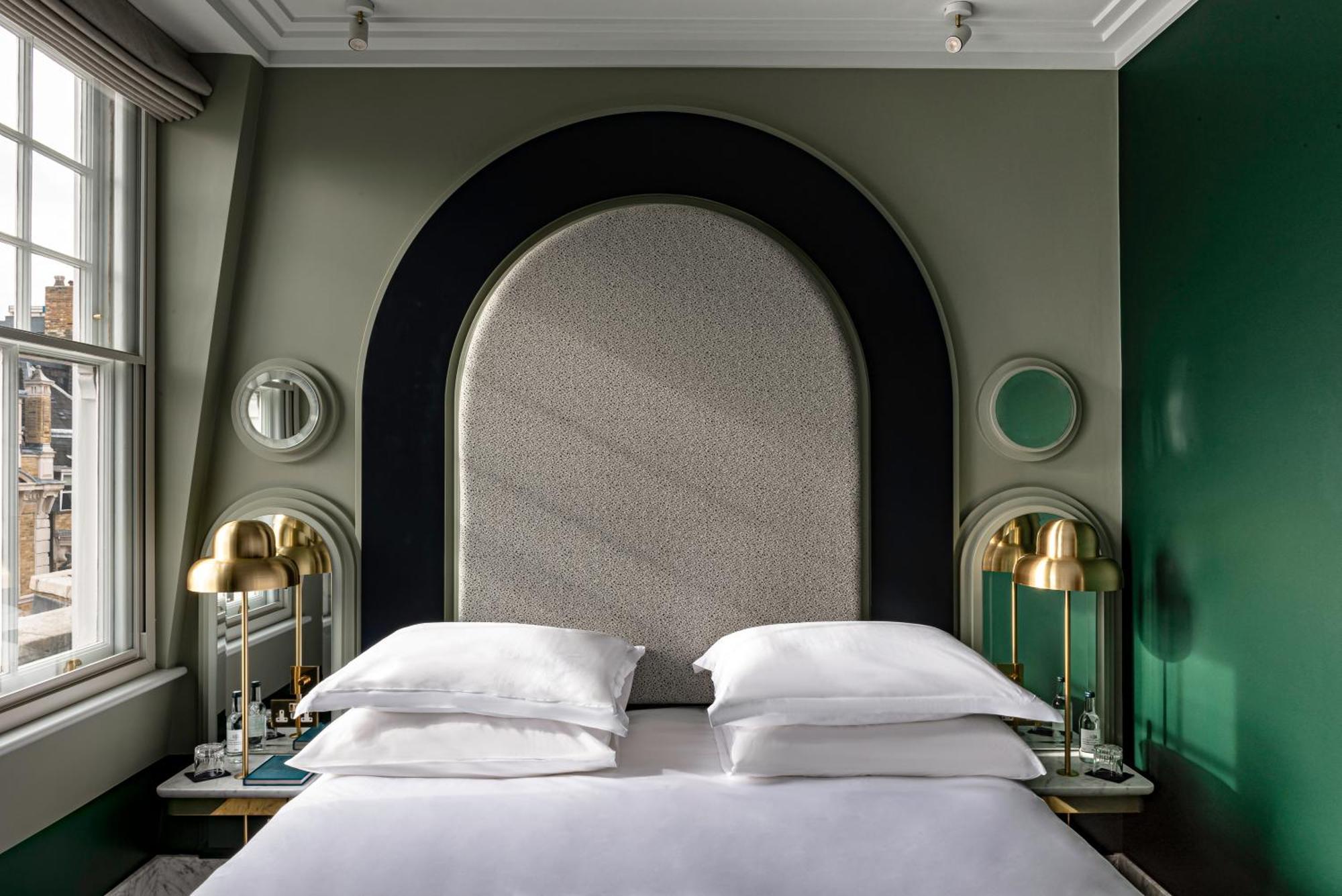 Standard King Room