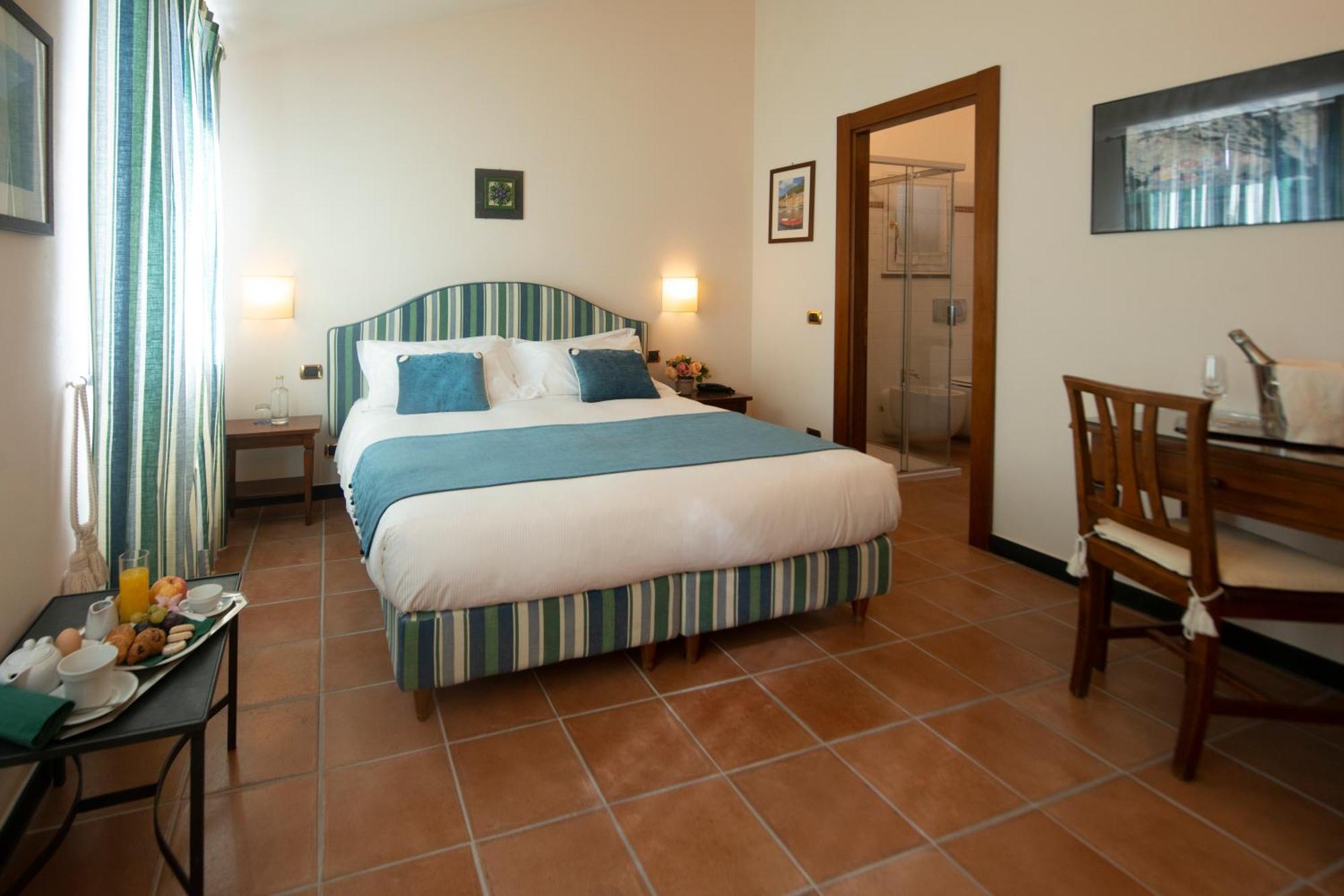 Deluxe Double Room with Sea View