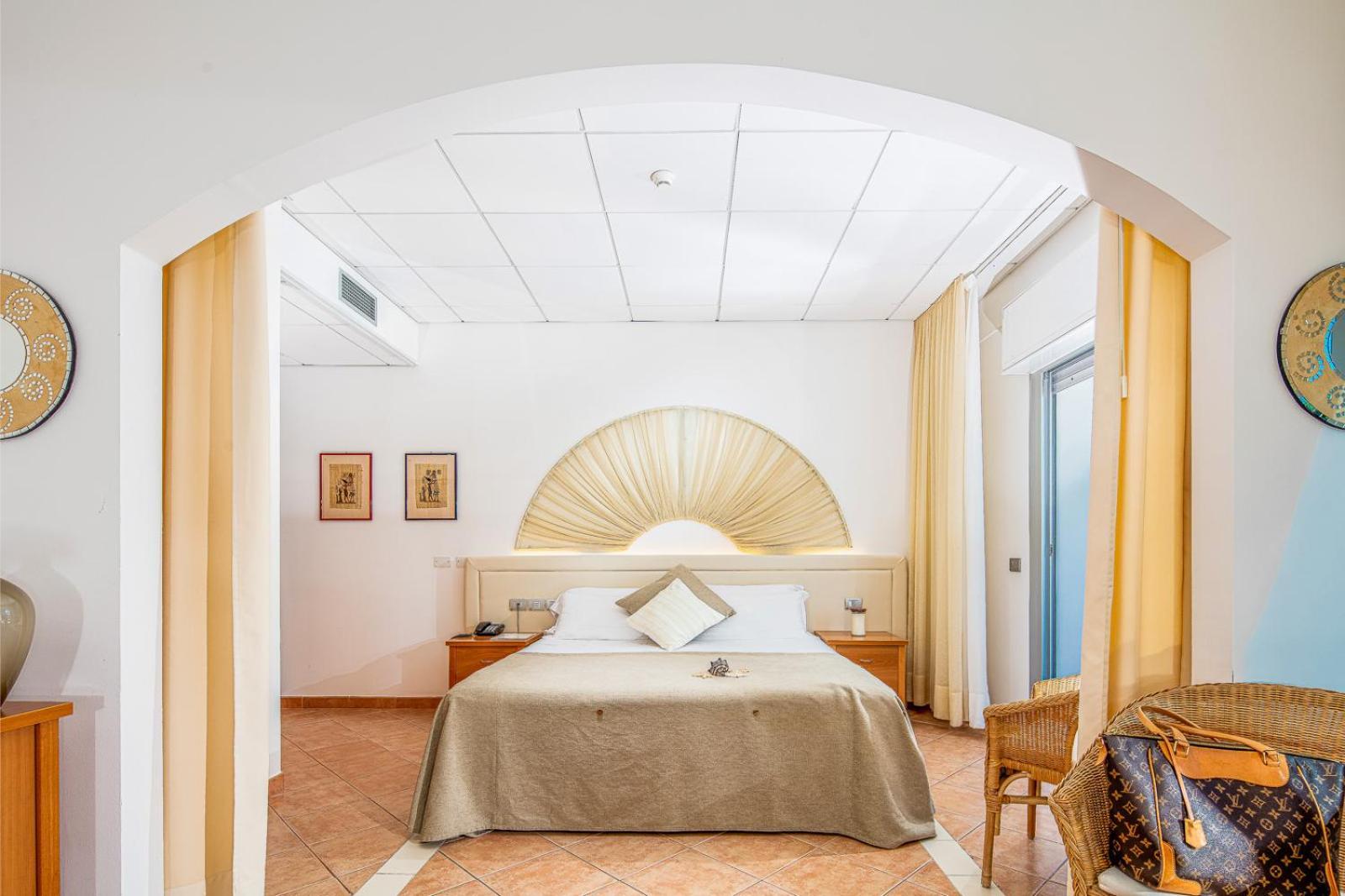 Junior Suite,1216261453:JPEG