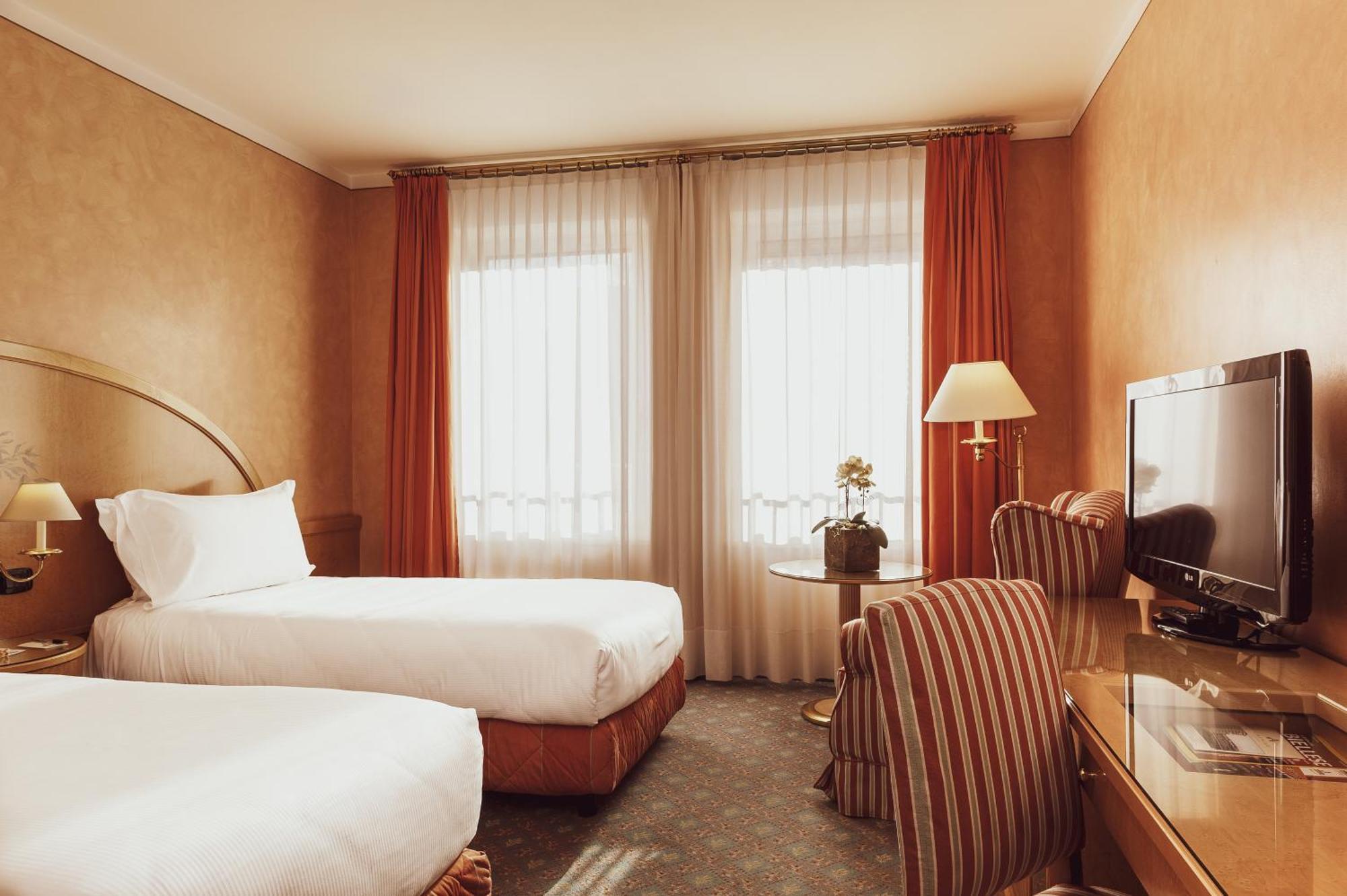 Standard Twin Room,1216479787:JPEG