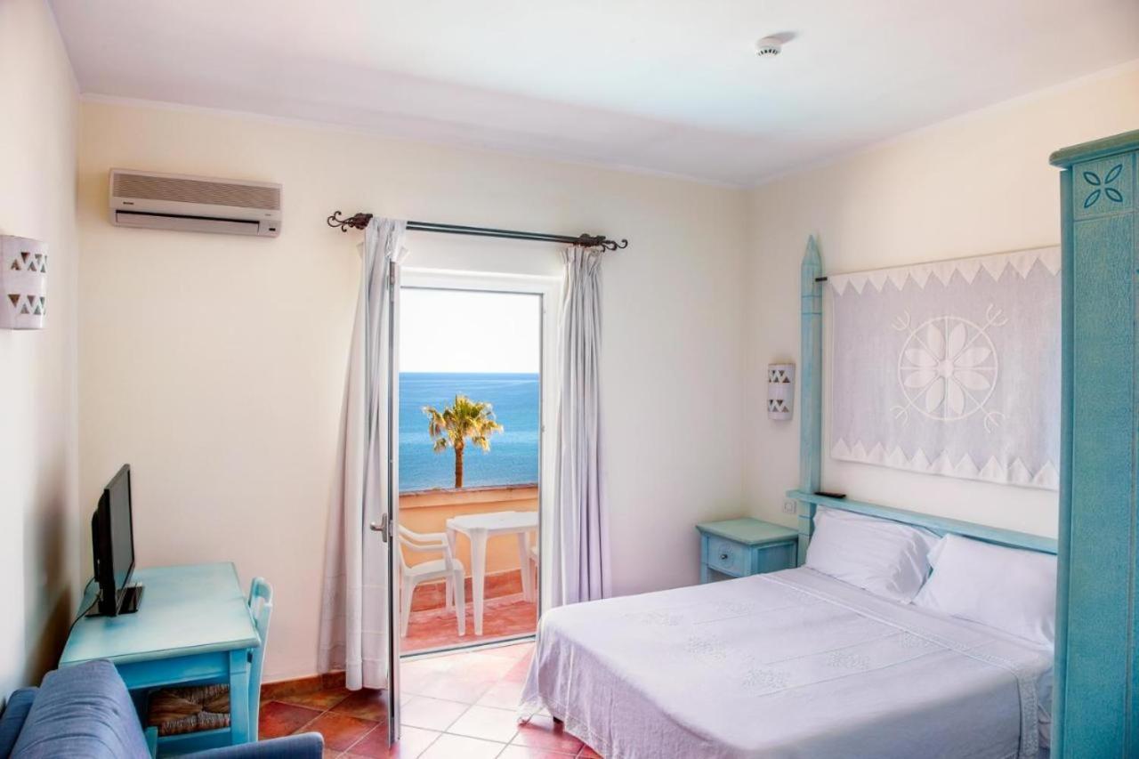 Chambre Double ou Lits Jumeaux - Vue sur Mer