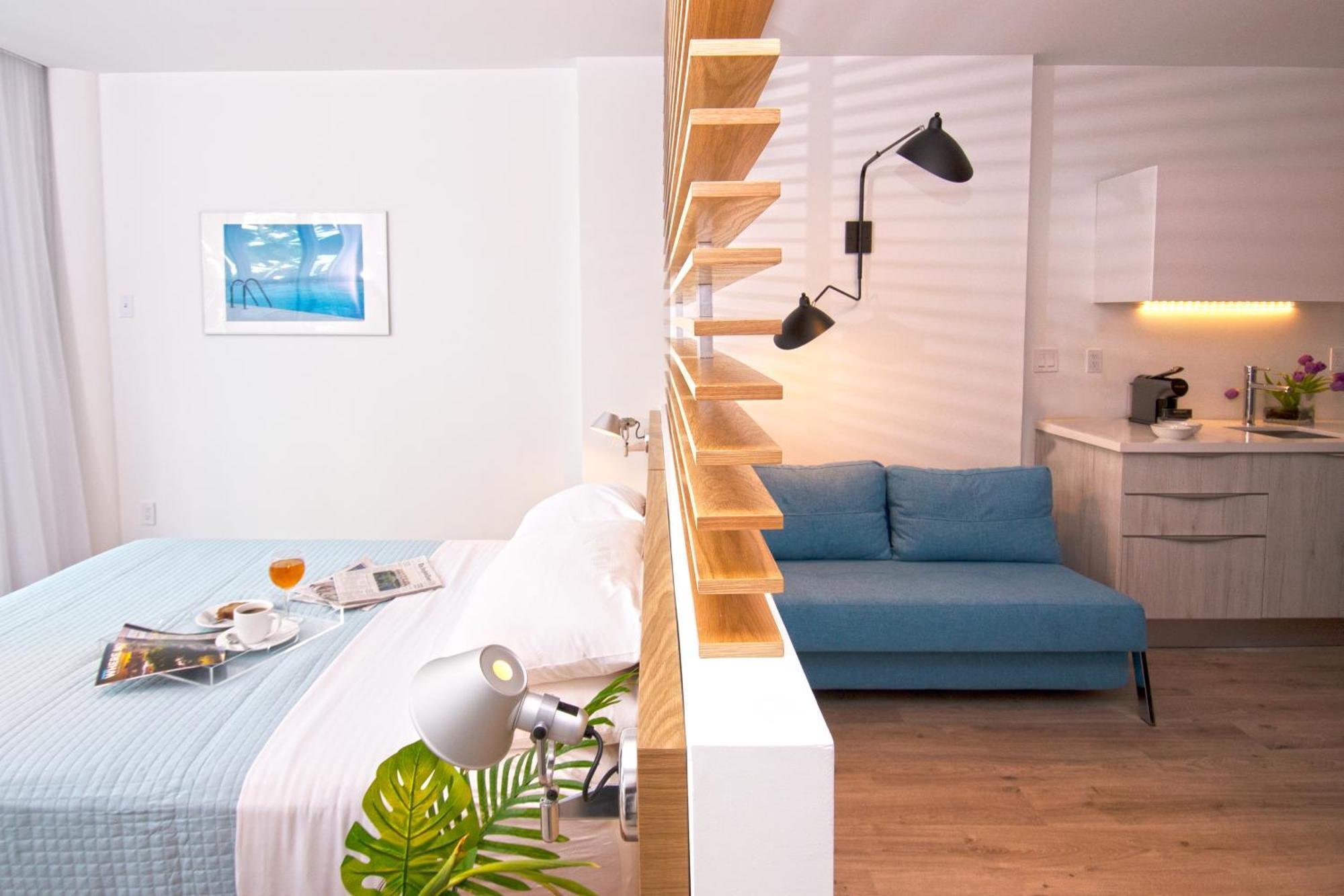 Suite Estudio con zona de cocina y balcón - Junto al mar