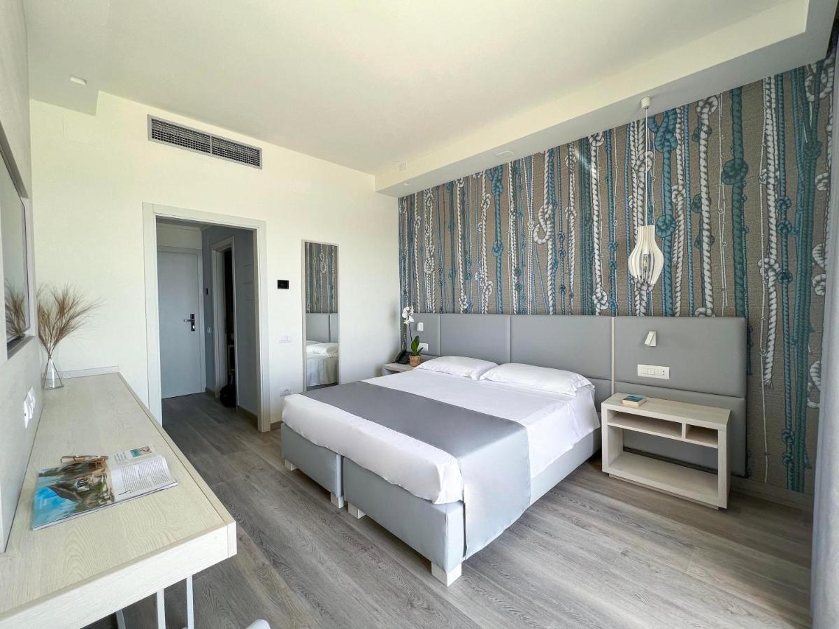 Superior Double or Twin Room Balcony Sea View