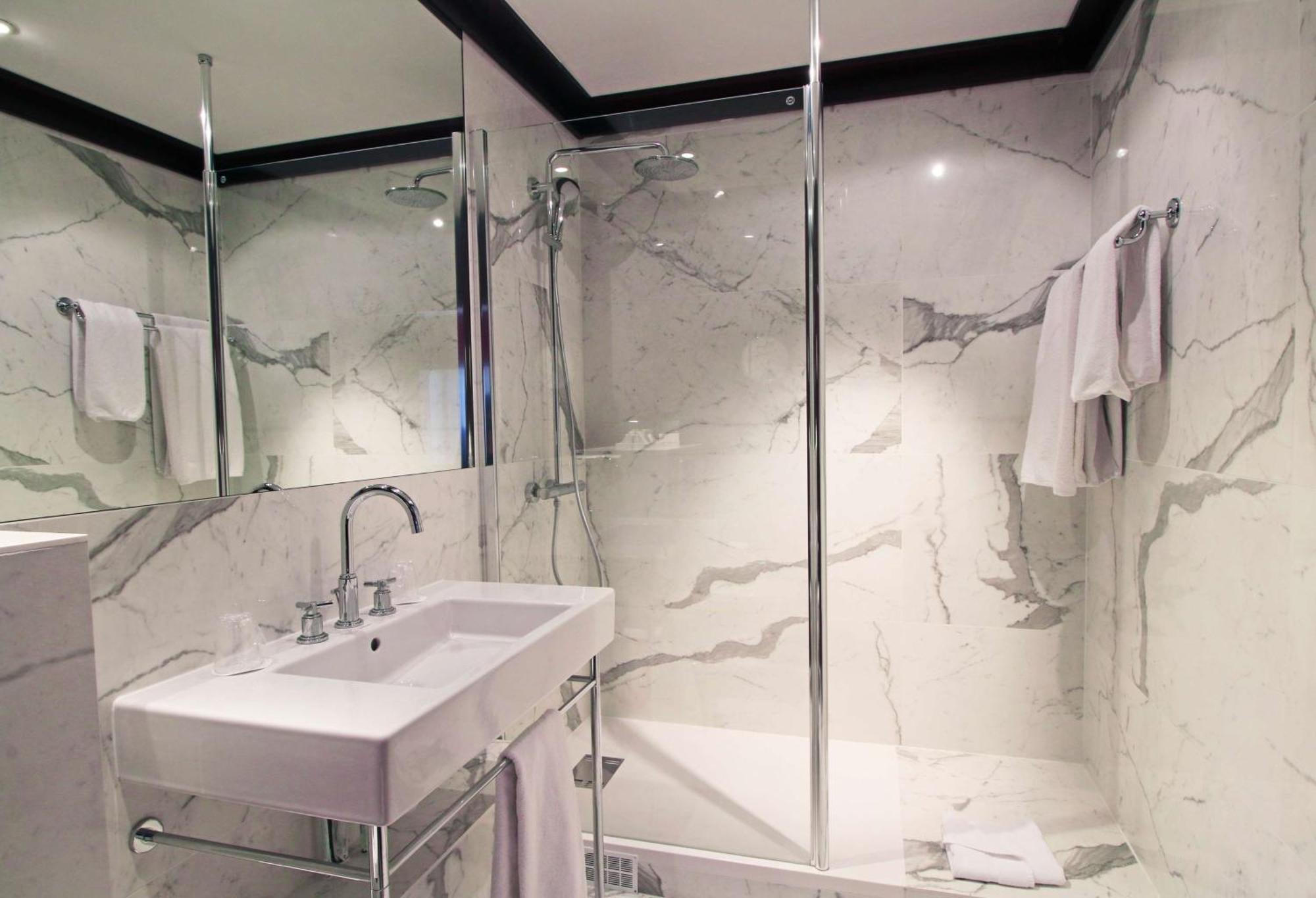 Habitación Confort con cama grande