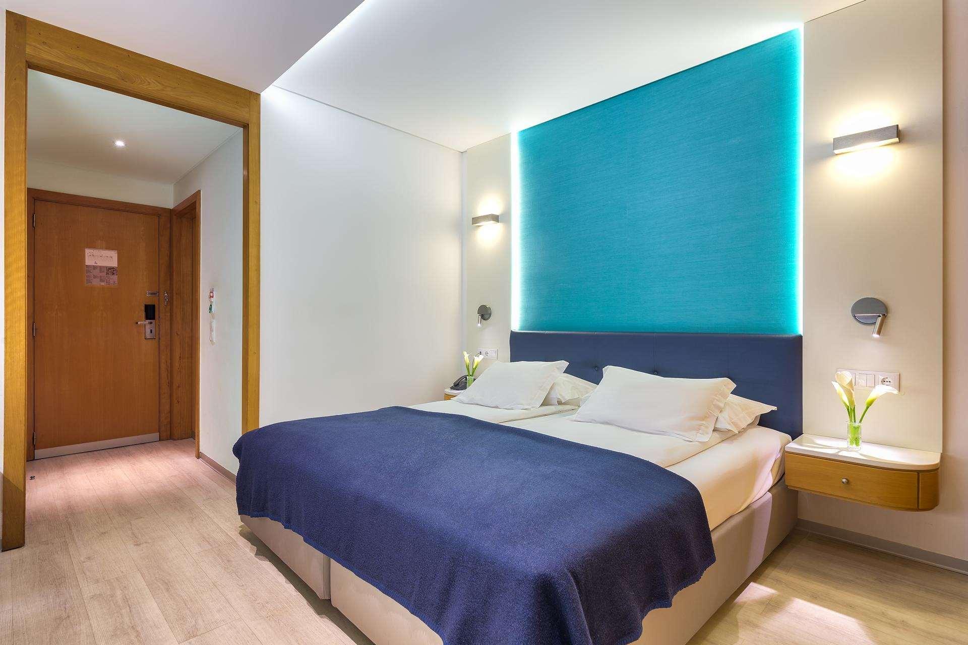 One-Bedroom Apartment,1274438569:JPEG