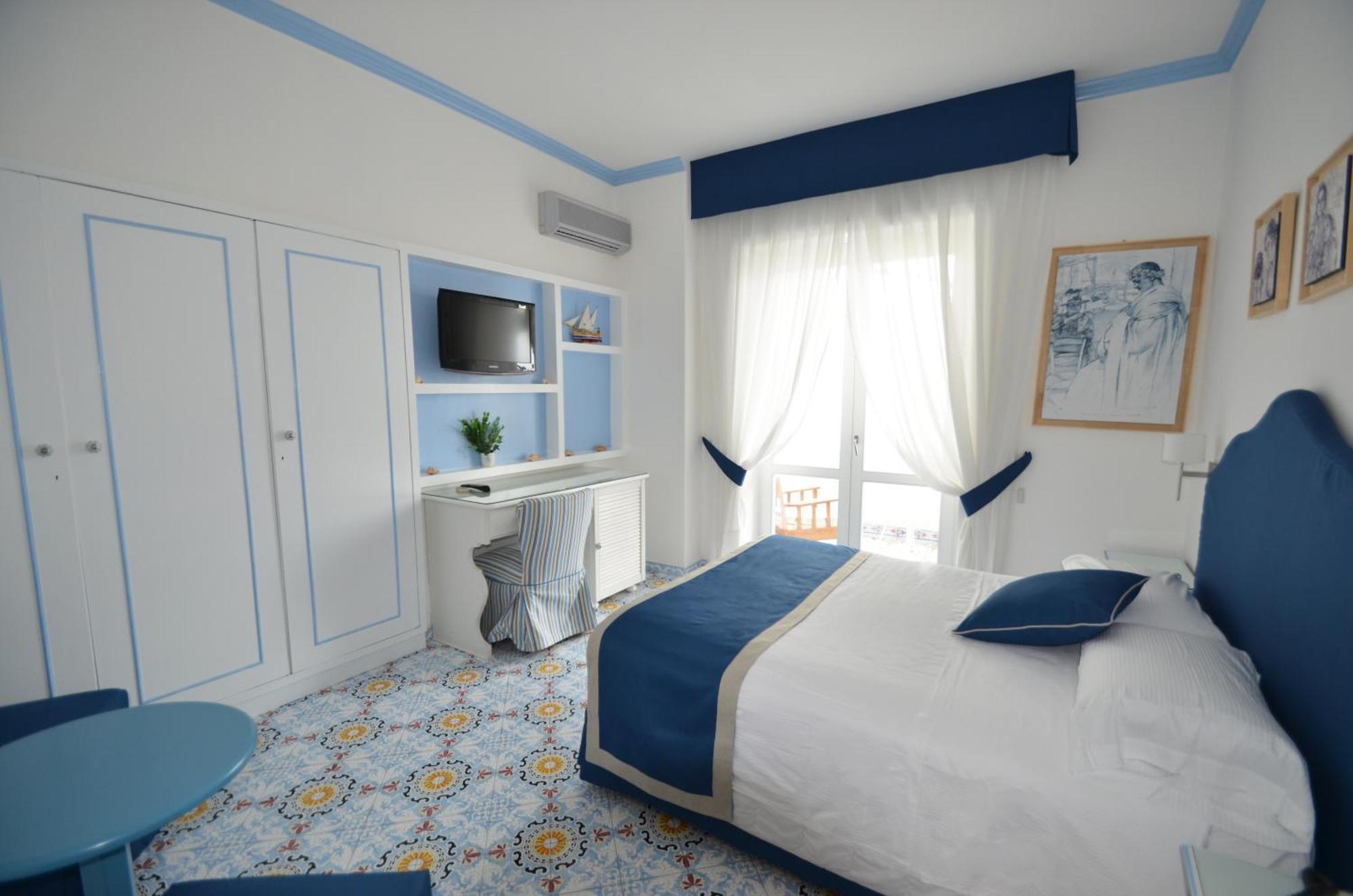 Superior Double or Twin Room,1274557192:JPEG