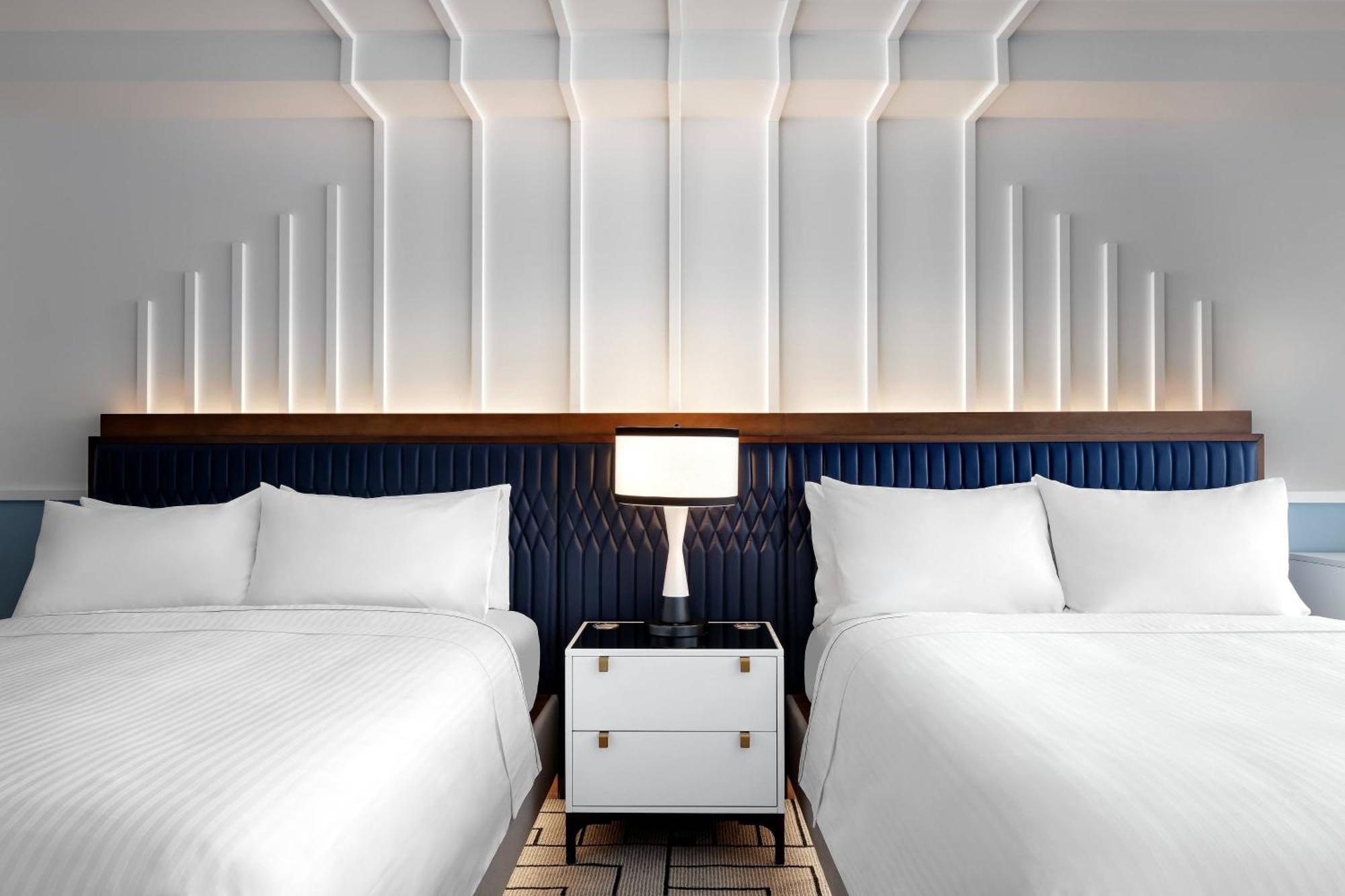 Quarto Queen com 2 Camas Queen-size - Vista do Mar