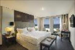 Superior Executivo com Cama Casal