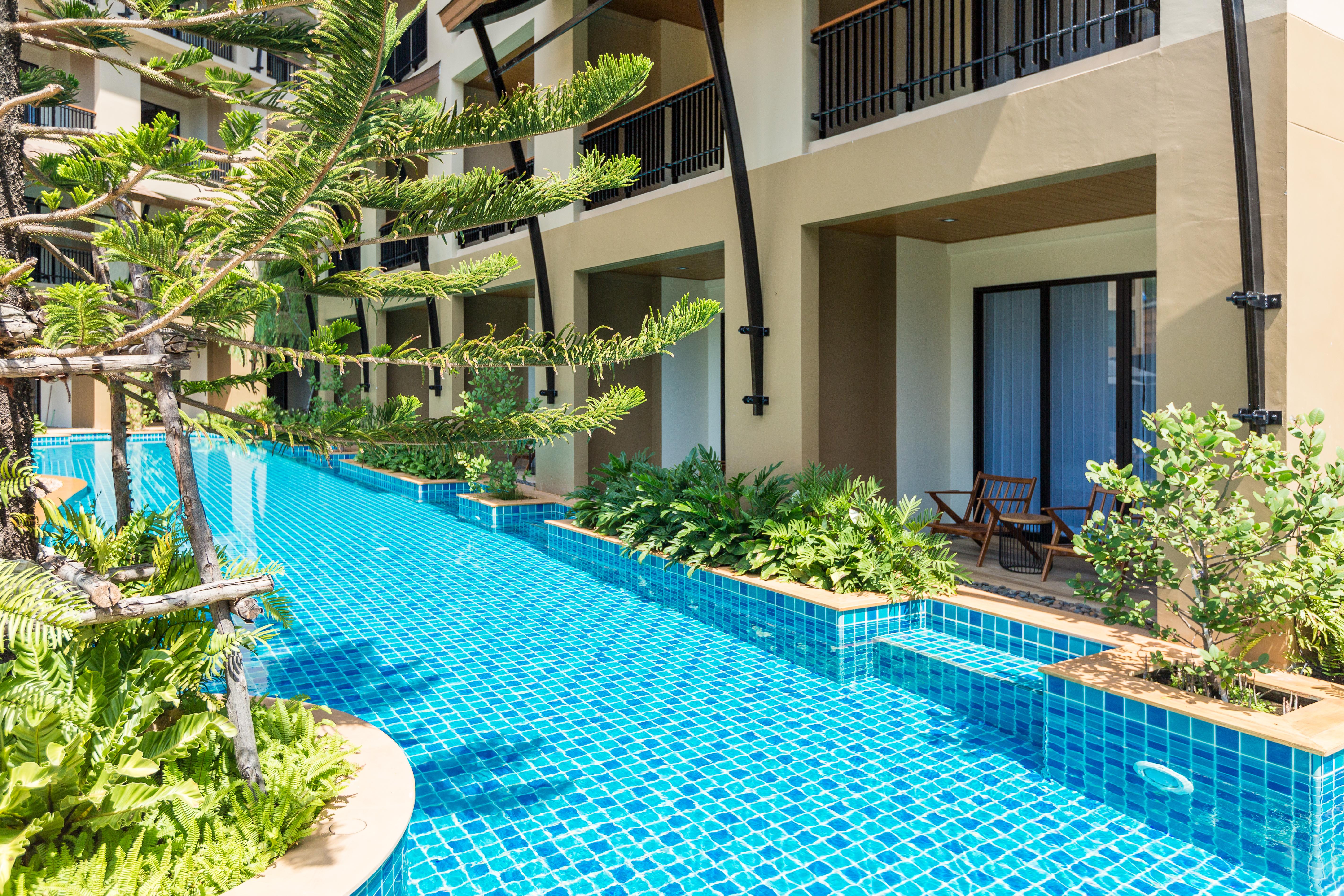 Aurico Deluxe Pool Access