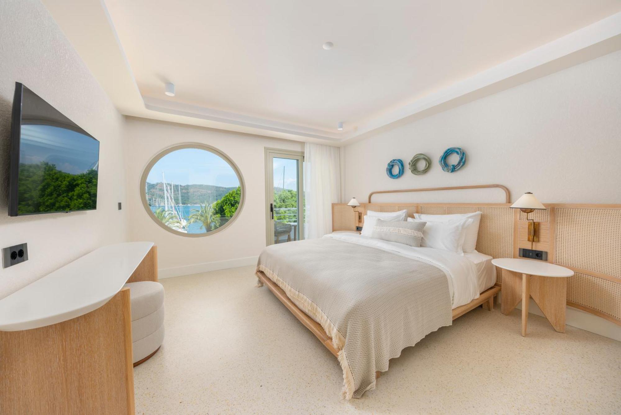 Premium Room with Sea view,1588081138:JPEG