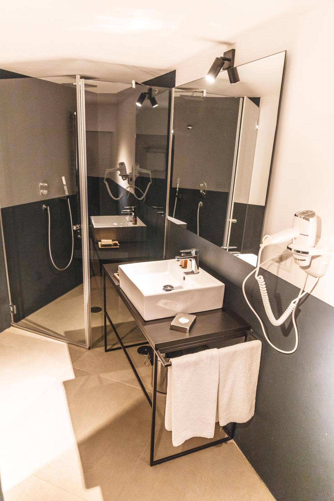 Deluxe Junior Suite