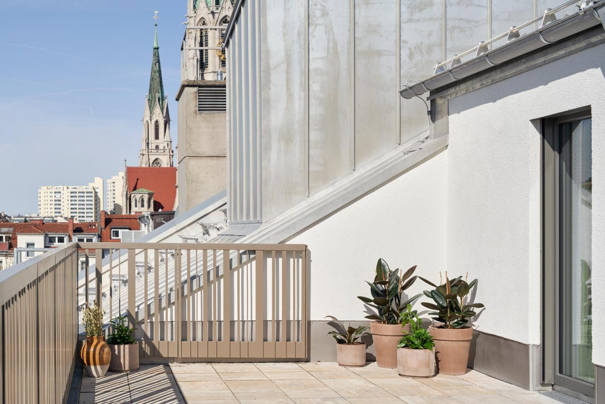 Terrace Suite,1285884799:JPEG