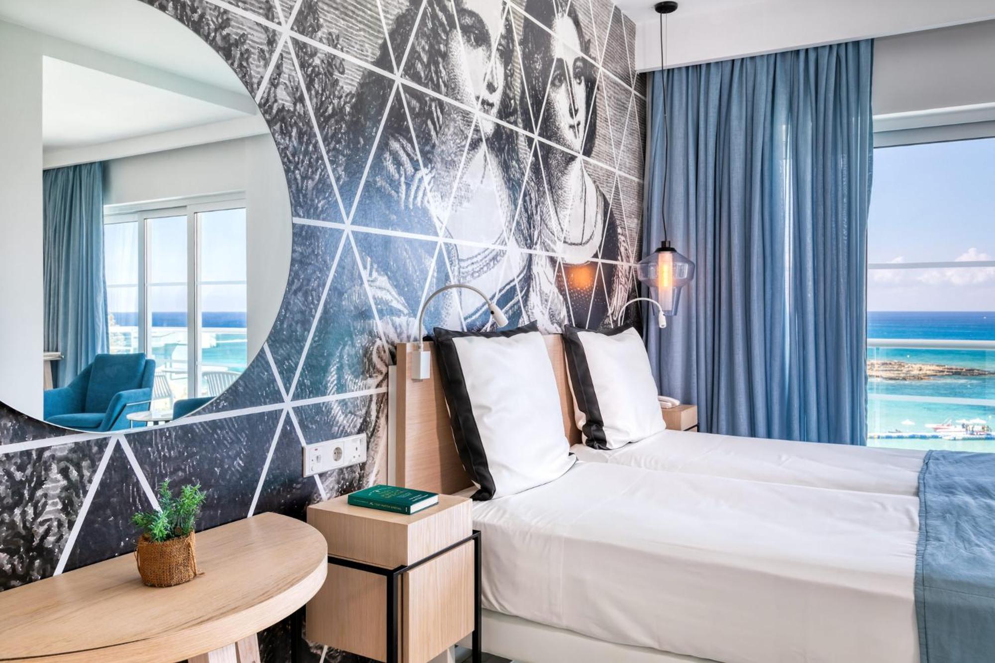 Studio Sea View Double Bed