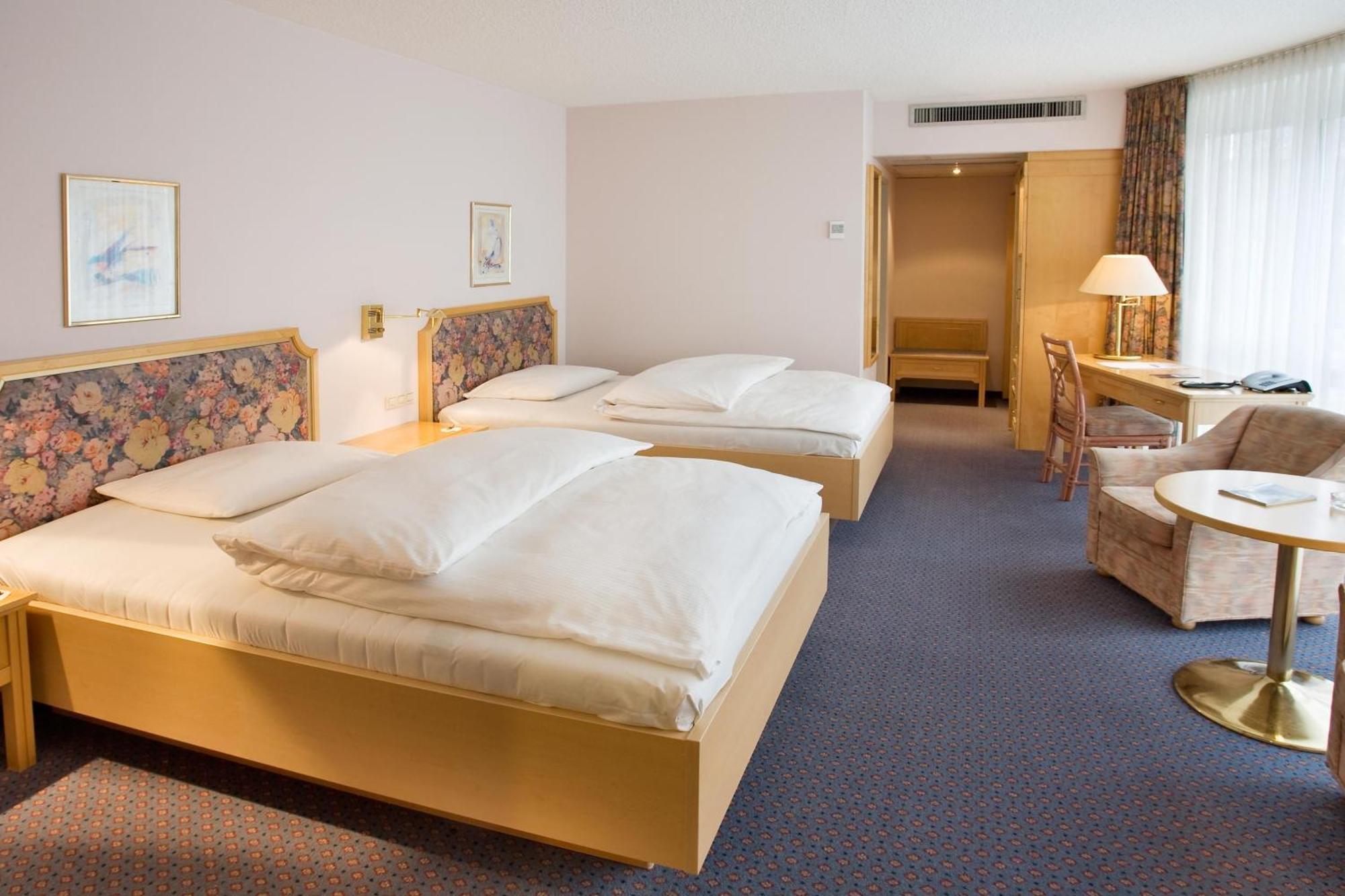 Triple Room,1594671765:JPEG