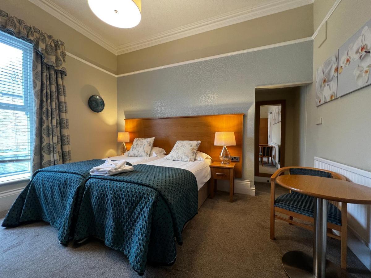 Classic Twin Room