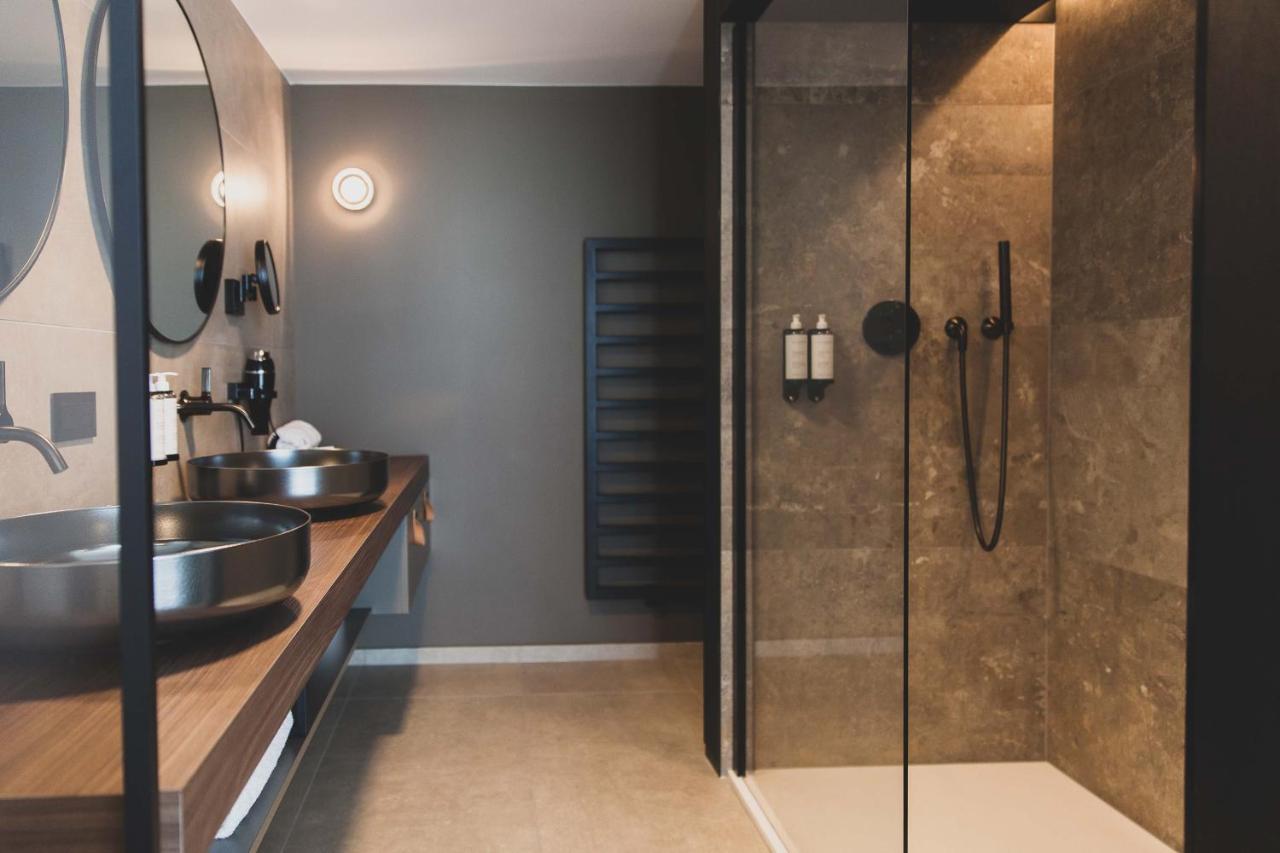 King Suite Spa Bath