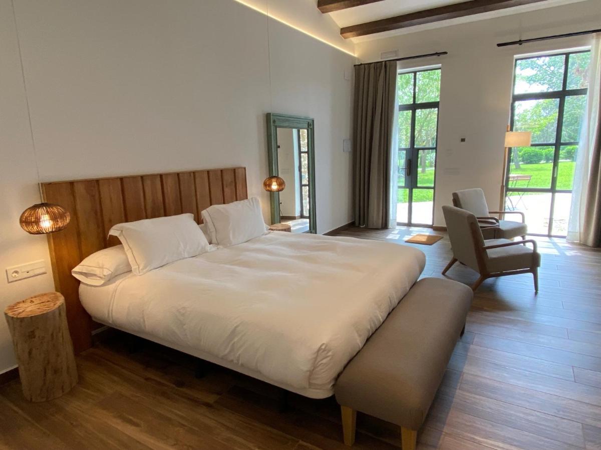 Deluxe Double Room Bath