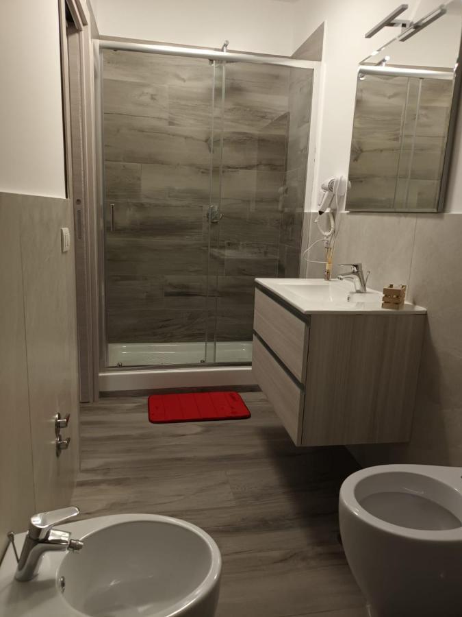 Camera Matrimoniale con Bagno Privato