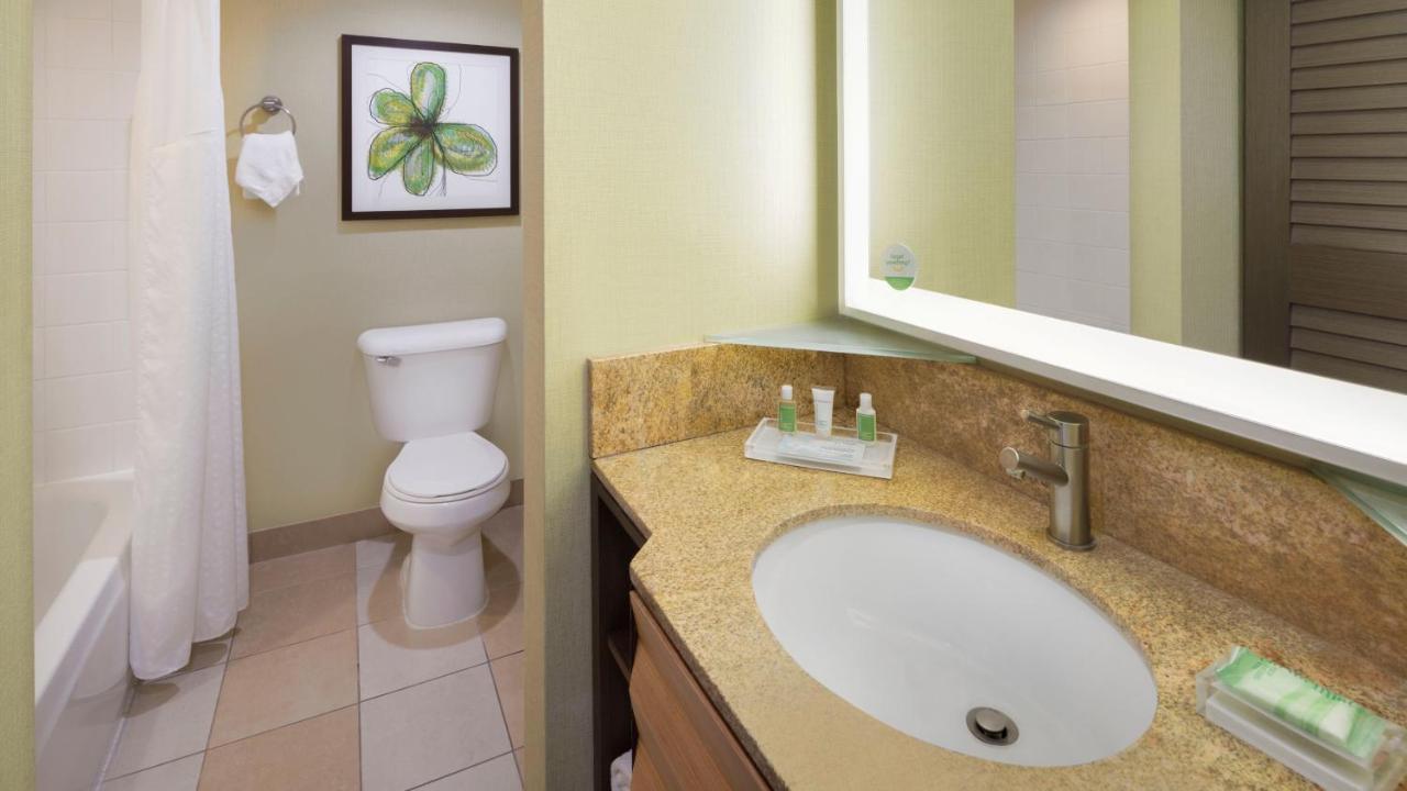 Premium King Room