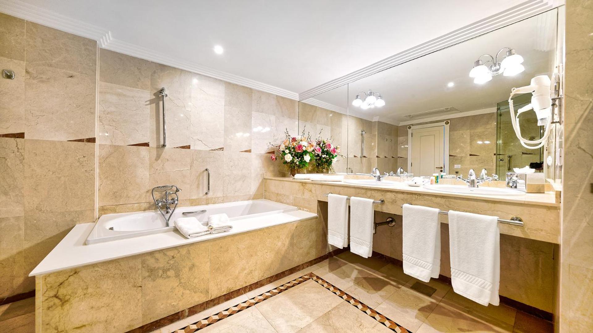 Suite con vistas al mar y acceso gratuito al spa