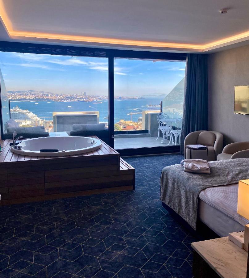 Deluxe Bosphorus Room Terrace,1581333875:JPEG