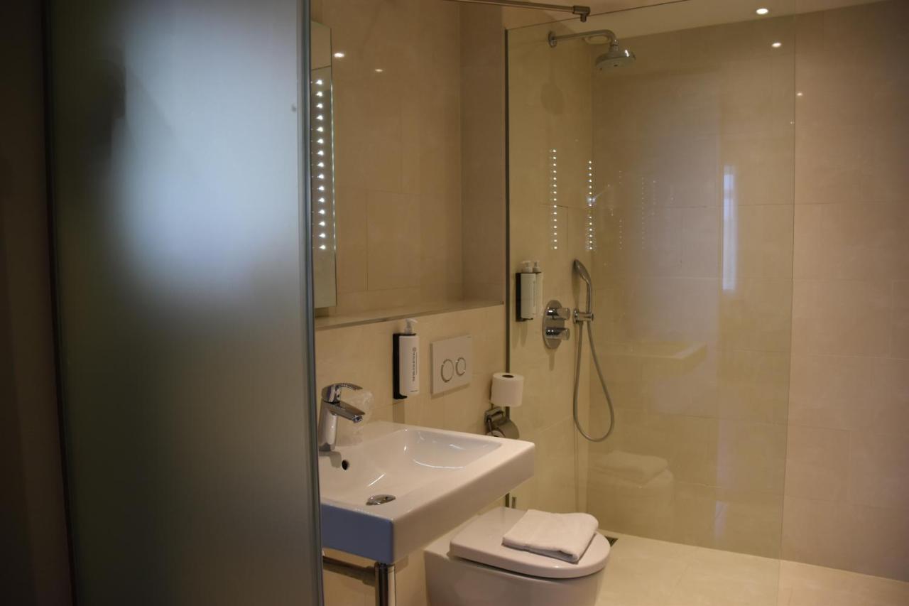 Quarto Superior com 2 Camas de Solteiro