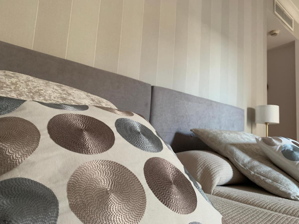 Double Room,1333596587:JPEG