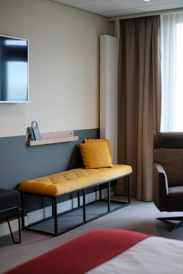 Deluxe tweepersoonskamer met balkon en uitzicht op zee