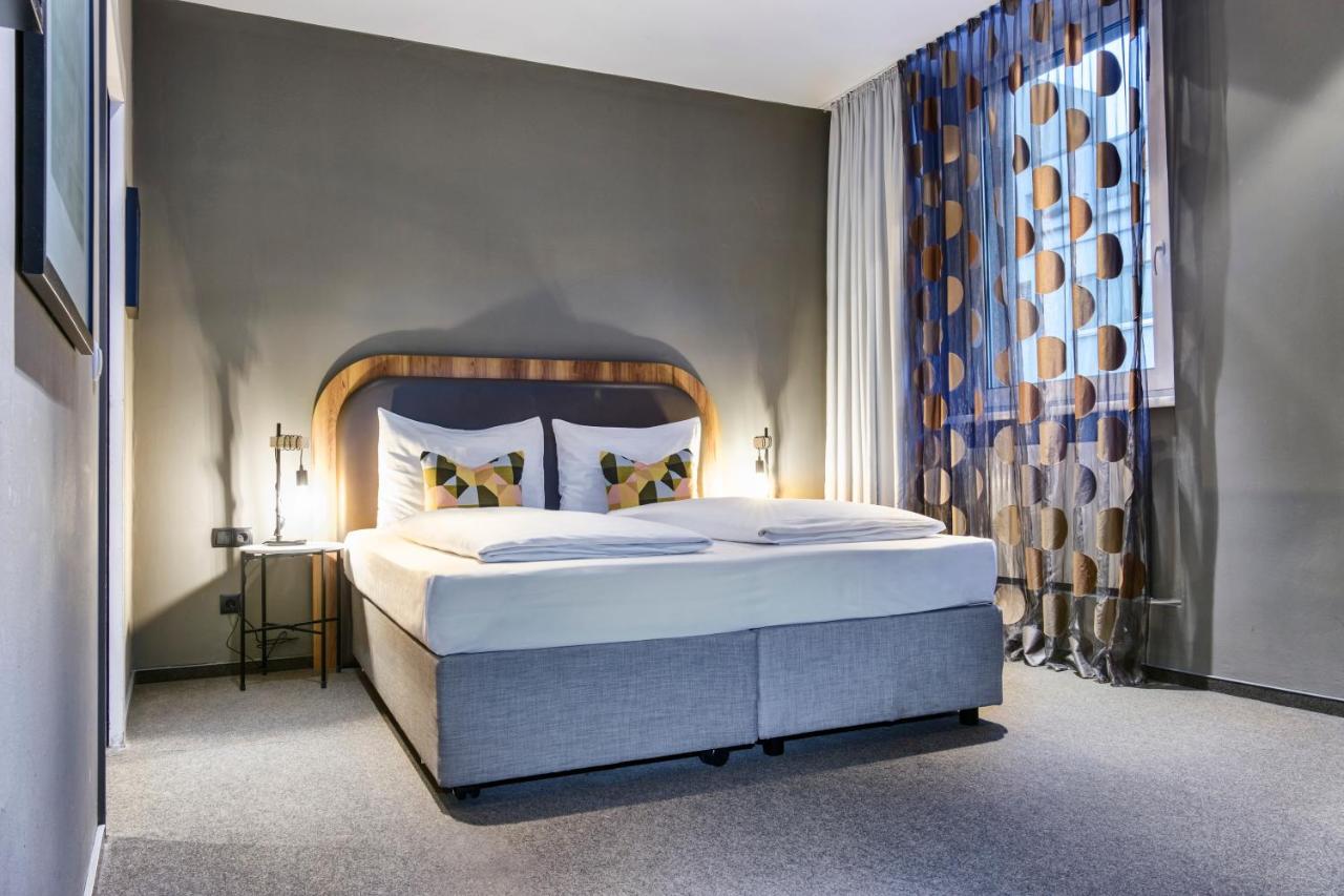 Standard King Room,1348238258:JPEG