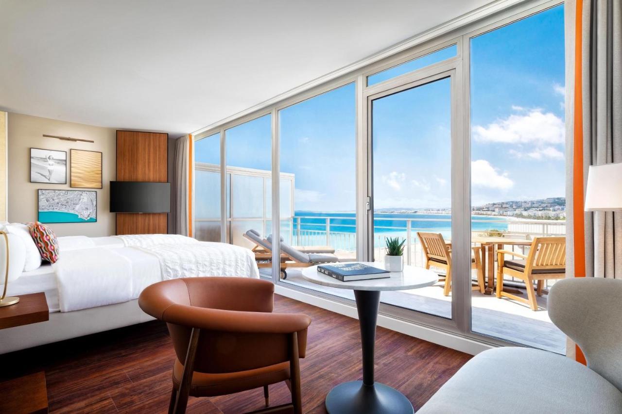Executive room Top Floor City view Twin Bed